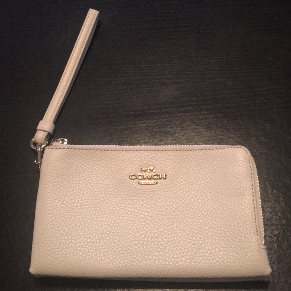 Wristlet
